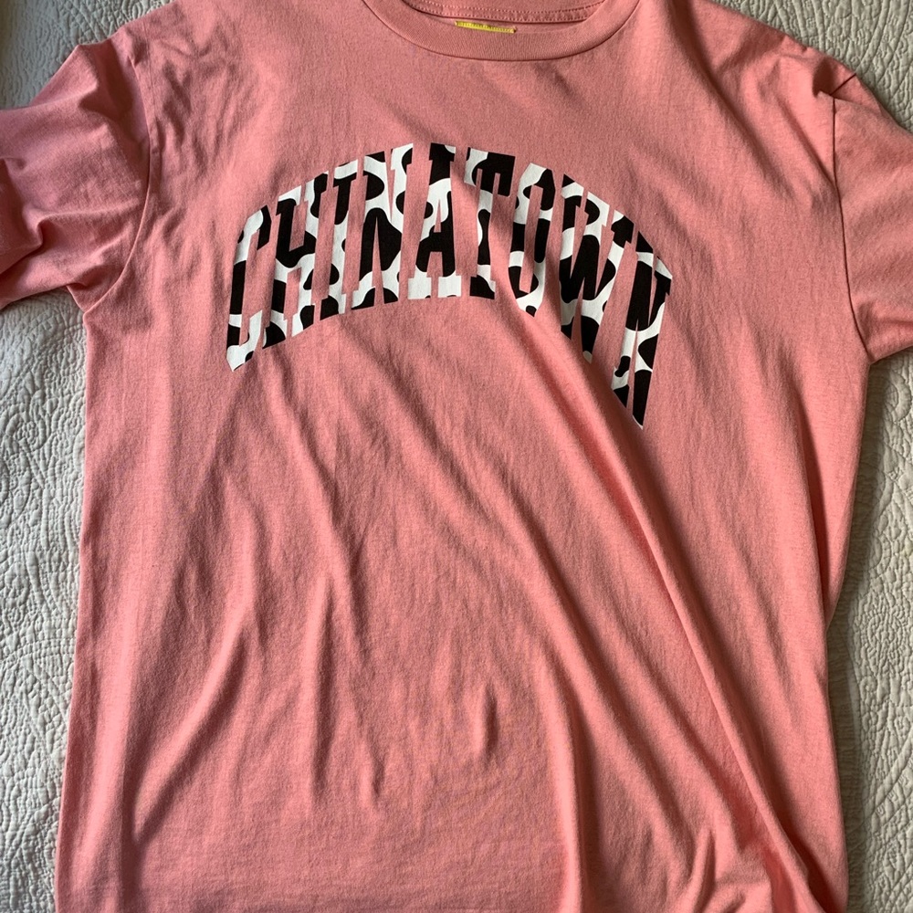Chinatown cow print logo tee